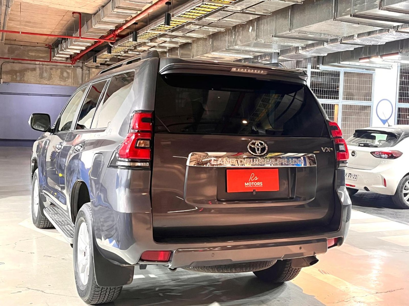 Toyota LAND CRUISER PRADO LAND CRUISER PRADO 4X4 4.0 AT 2023 - Imagen 7 de 20