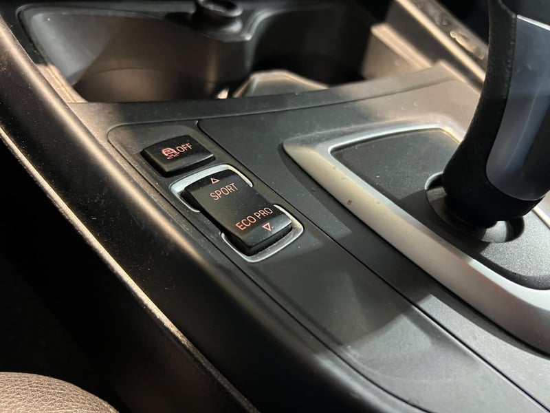 BMW 118i 2017 - Imagen 18 de 20