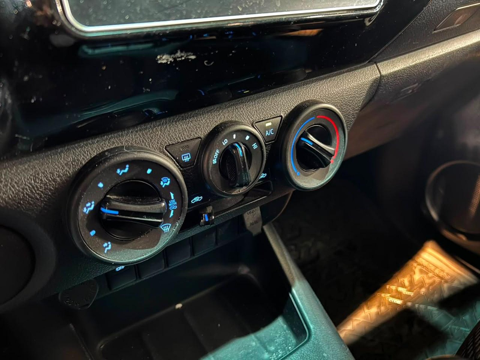 Toyota HILUX DX 2.4 4x2 2023 - Imagen 15 de 18