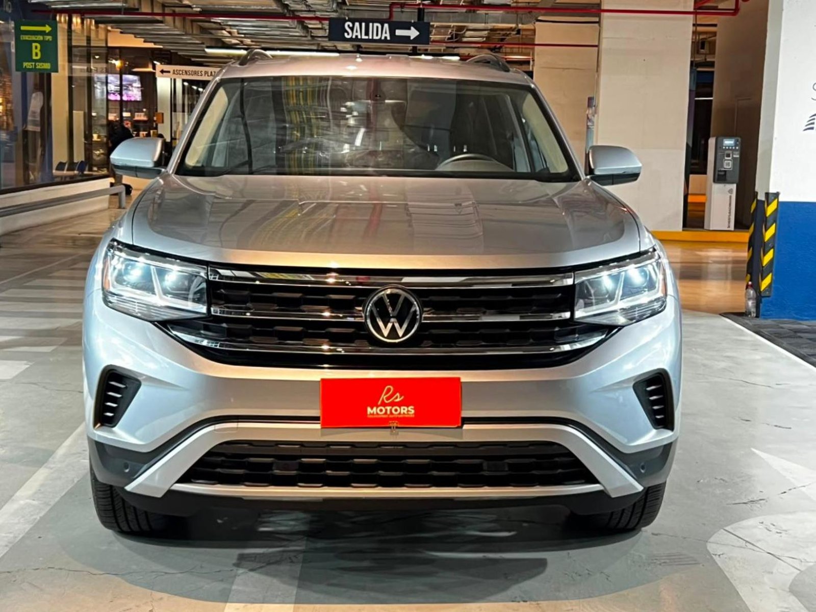 Volkswagen ATLAS 3.6	COMFORTLINE 4MOTION 2022 - Foto 2 de 20