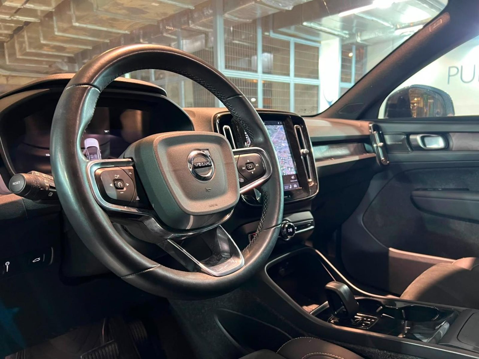 Volvo C40 P8 RECHARGE 4X4 AUT 2022 - Imagen 9 de 20