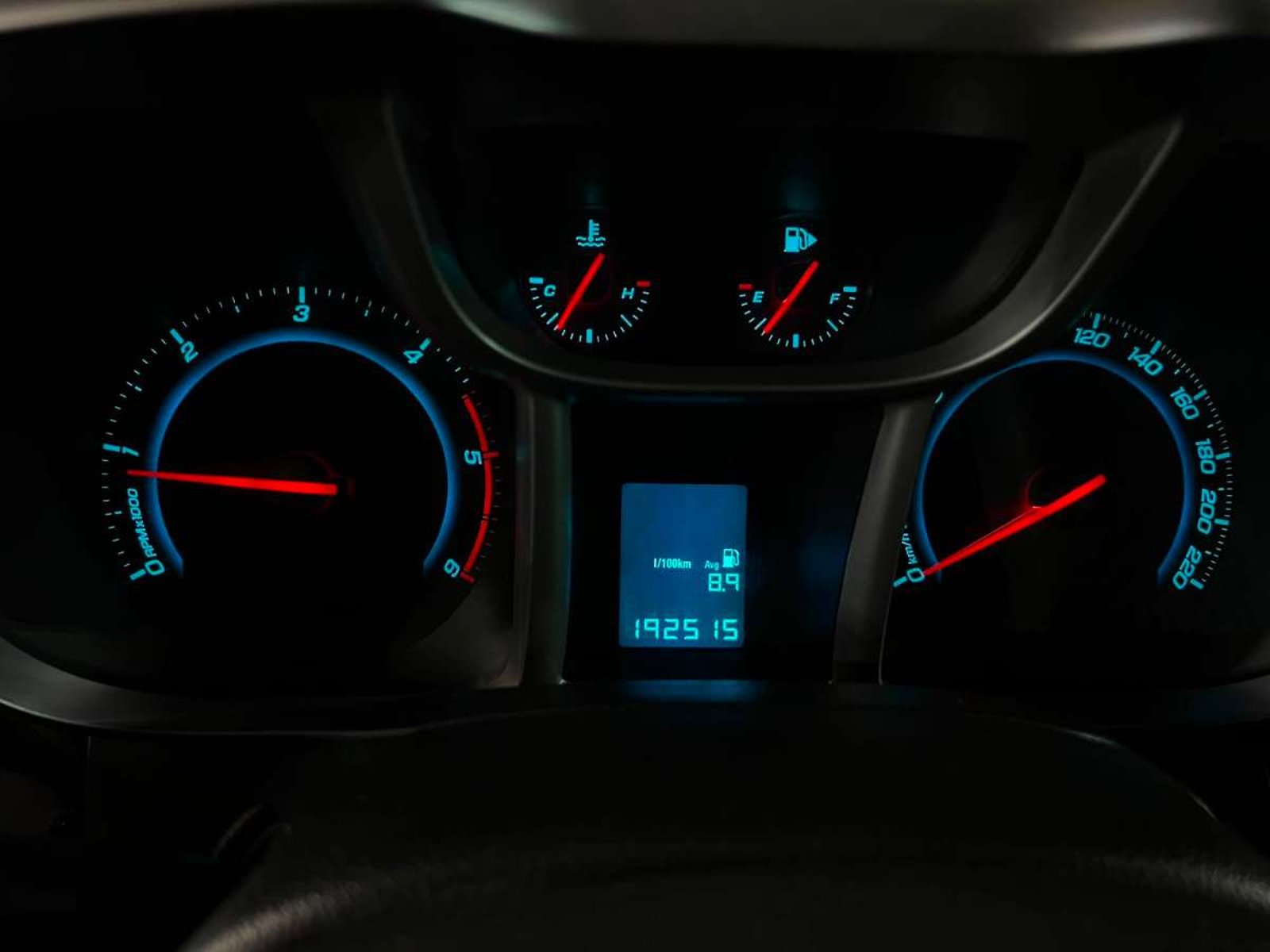 Chevrolet ORLANDO LS 2.0 MT 2014 - Imagen 12 de 19