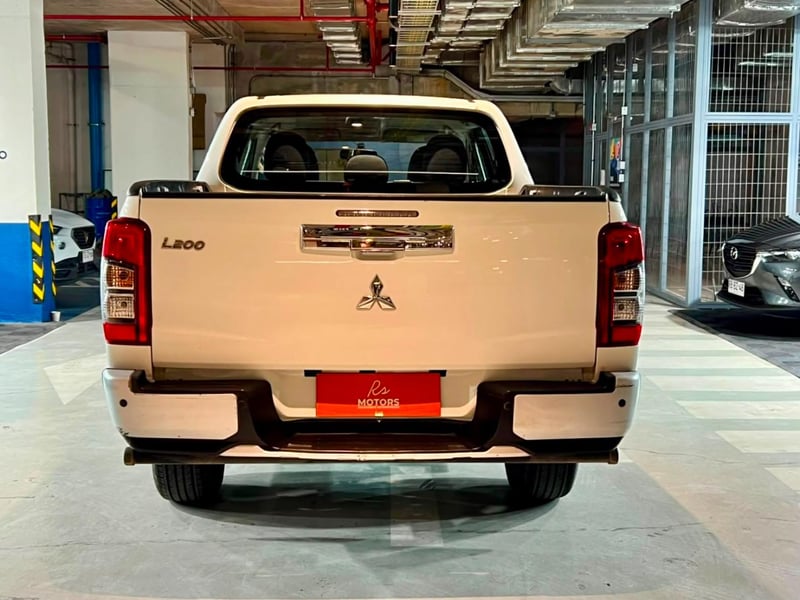 Mitsubishi L200 KATANA CRT KATANA CR 2.2	MT 2024 - Imagen 5 de 20