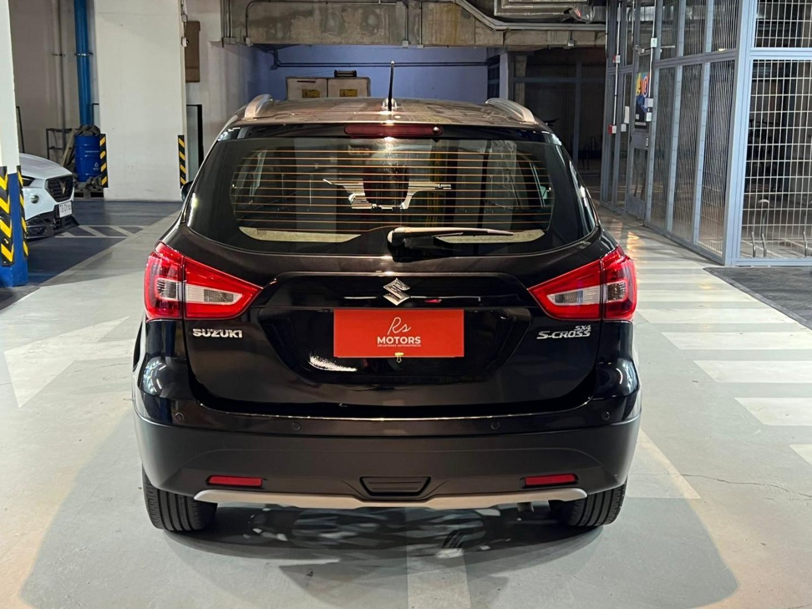 Suzuki S-CROSS GLX 1.6 MT 2021 - Imagen 5 de 20