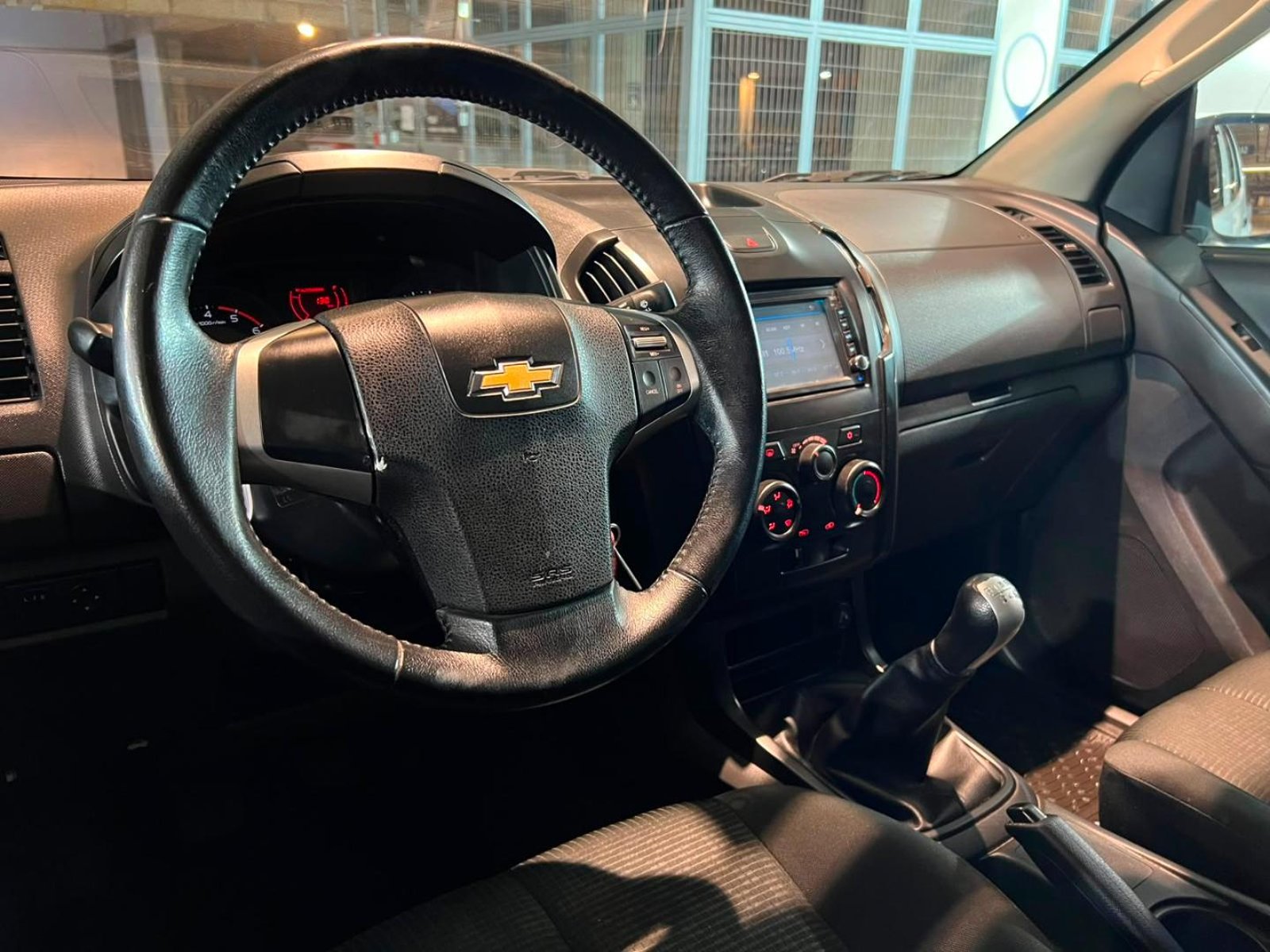 Chevrolet D-Max E5 DCAB 4X2 2.5 MT 2021 - Imagen 10 de 18
