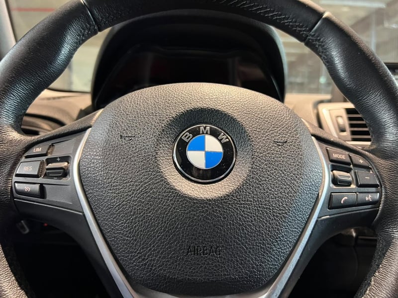 BMW 118i 2017 - Imagen 11 de 20