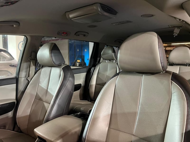 Kia Grand Carnival EX 2.2 LIMITED AUT 2017 - Imagen 19 de 20