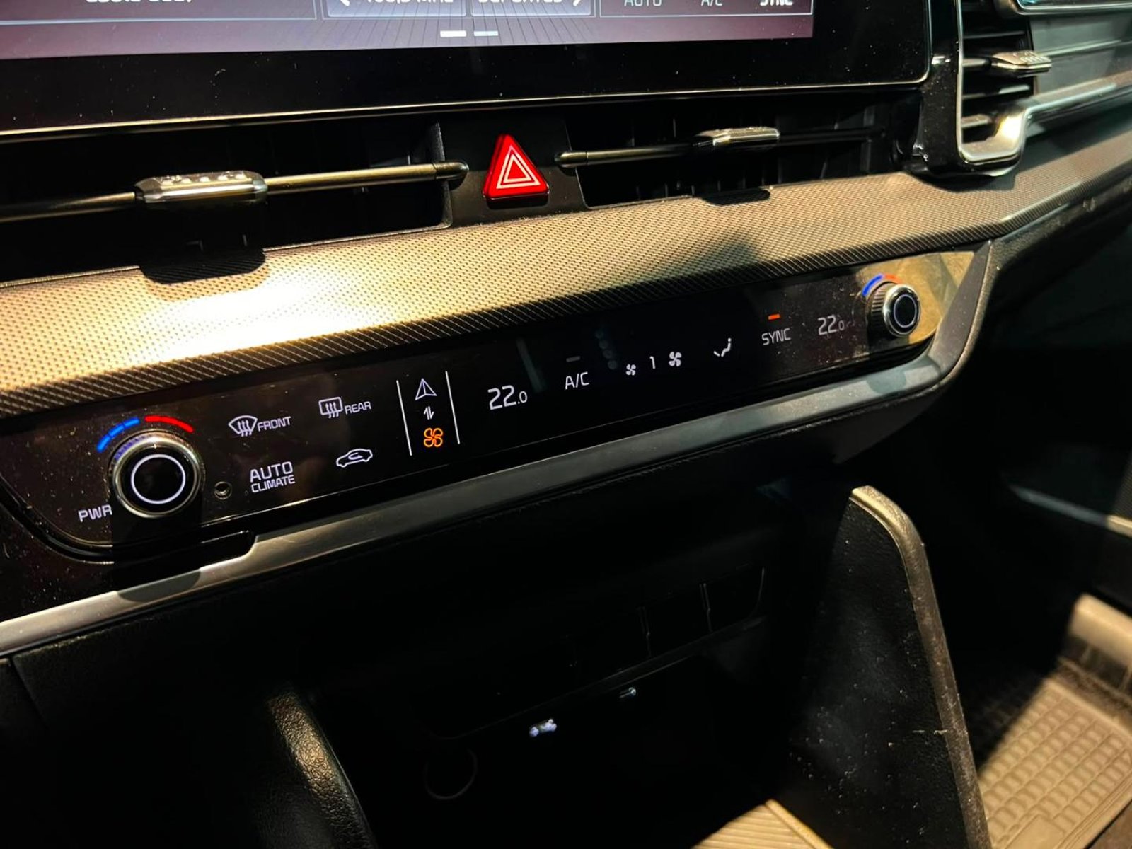 Kia SPORTAGE EX 2.0L 6MT 2023 - Imagen 16 de 20