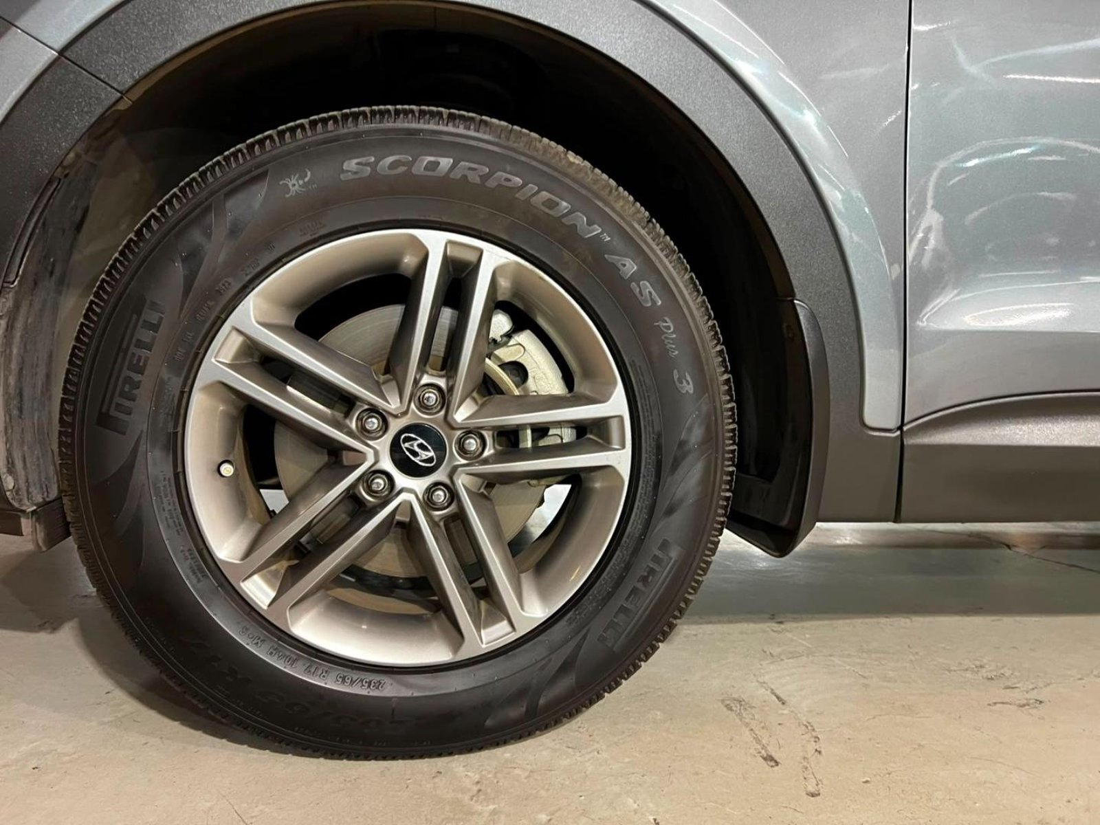 Hyundai SANTA FE GLS 2.4 4WD 2018 - Imagen 8 de 20