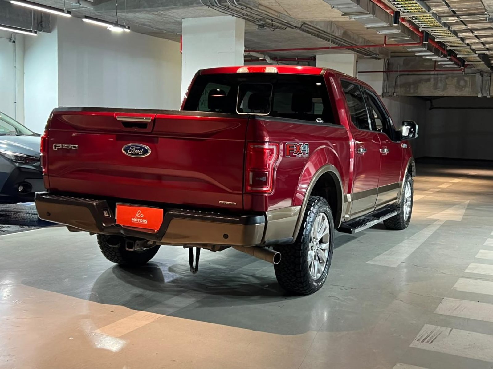 Ford F-150 LARIAT LUXURY 5.0 2016 - Foto 4 de 20