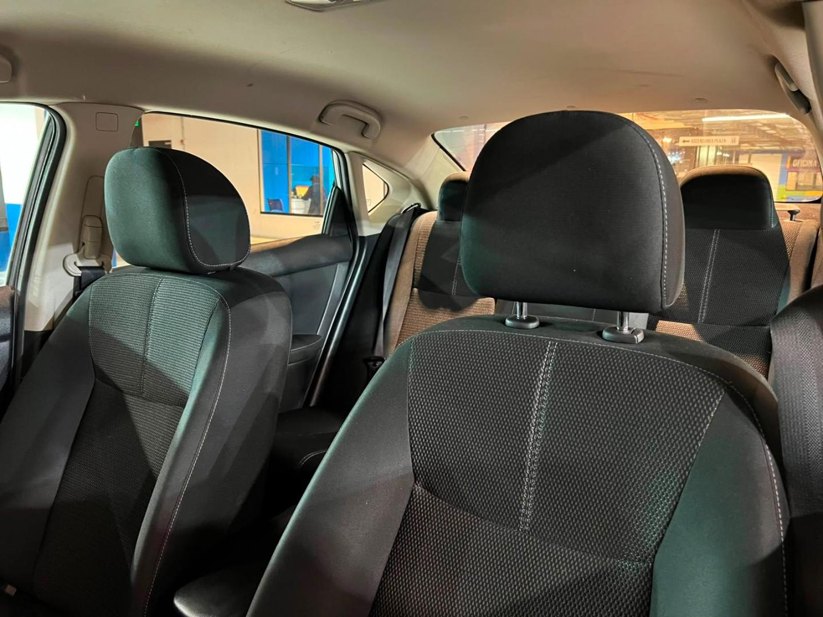 Nissan SENTRA SENSE 1.8 MT 2019 - Imagen 18 de 19