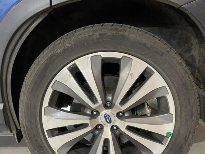Subaru EVOLTIS Limited 4x4 2.4 Aut 2021 - Imagen 8 de 20