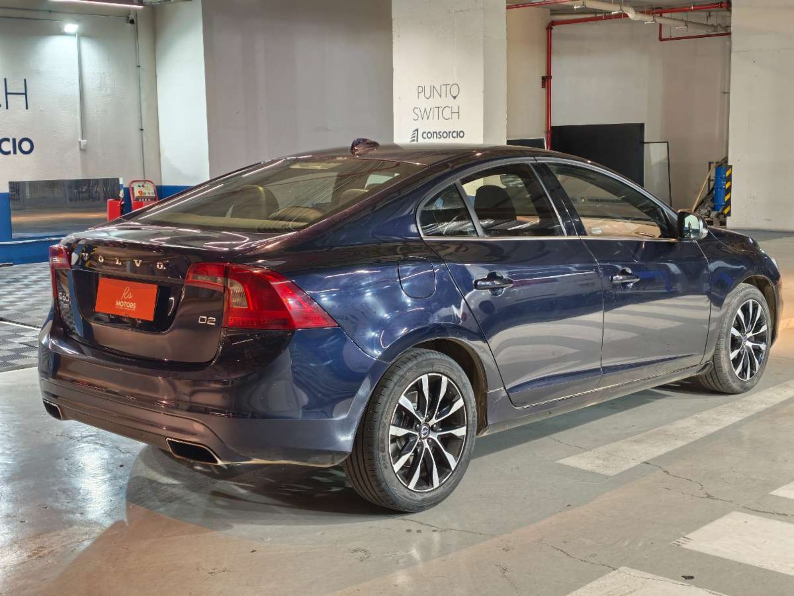 Volvo S60 D2 COMFORT AUT 2018 - Imagen 4 de 9