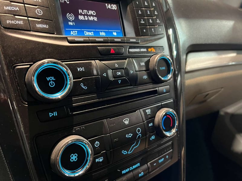 Ford EXPLORER ECOBOOST XLT 2.3 2019 - Imagen 15 de 20