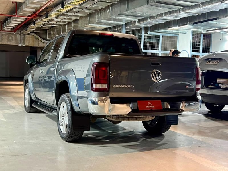 Volkswagen AMAROK DCAB TDI DOHC 4X4 2.0 AUT TDI 4X4 2.0 HIGHLINE 2023 - Imagen 6 de 19