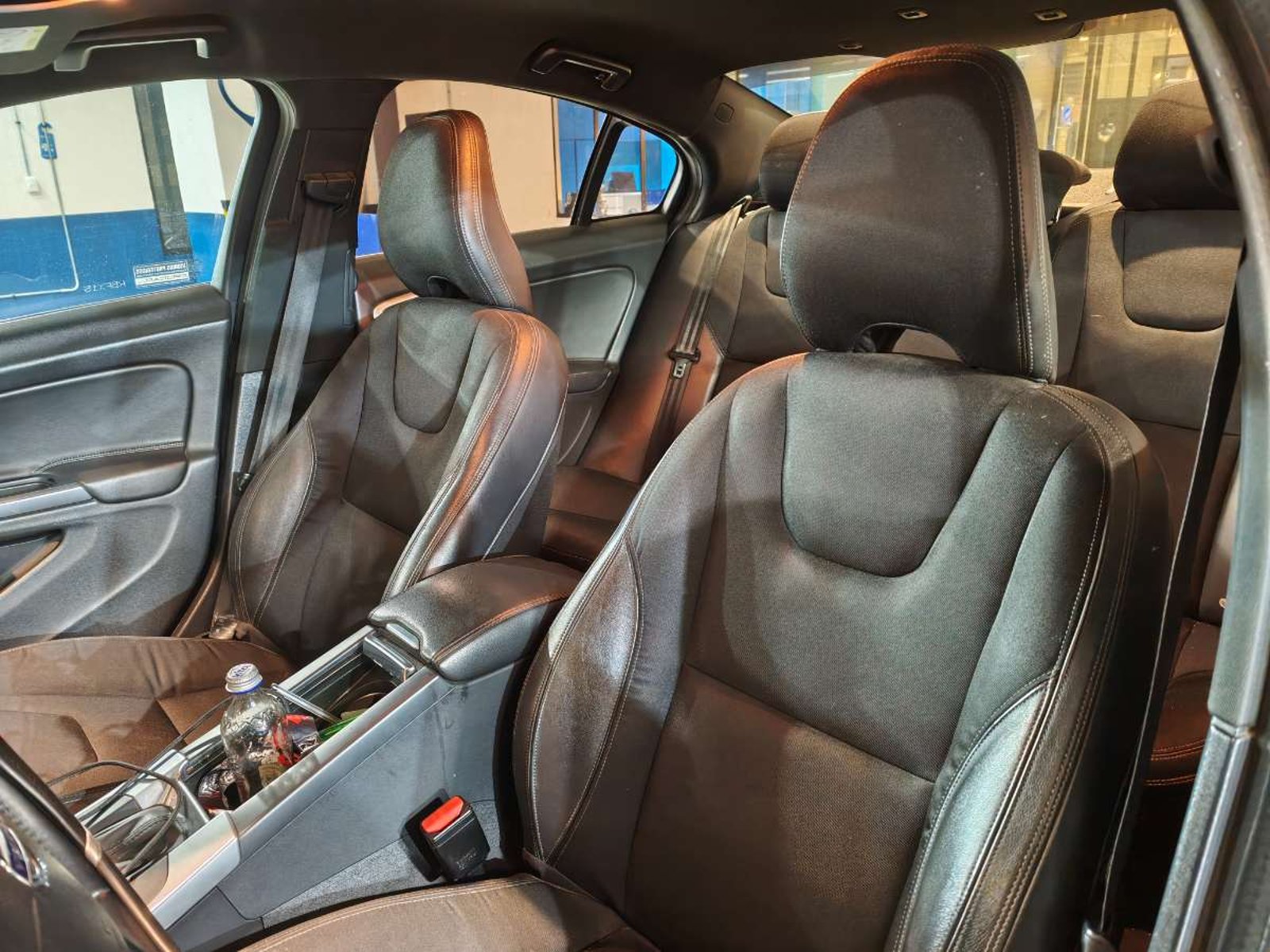 Volvo S60 D2 COMFORT AUT 2018 - Imagen 9 de 9