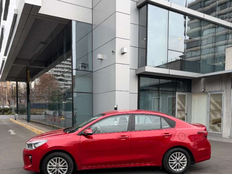 Kia RIO 4 LX AC ABS 2021 - Imagen 4 de 20