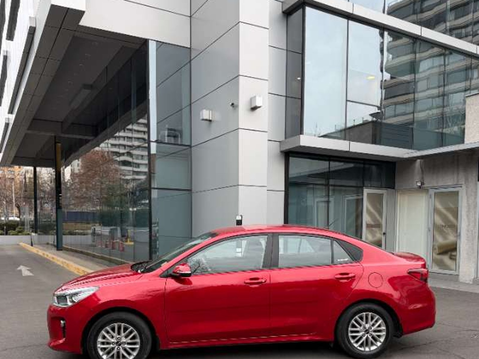 Kia RIO 4 LX AC ABS 2021 - Foto 4 de 20