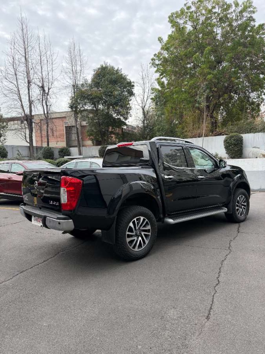 Nissan NP300 LE 2.3 4X4 MT 2016 - Imagen 7 de 20