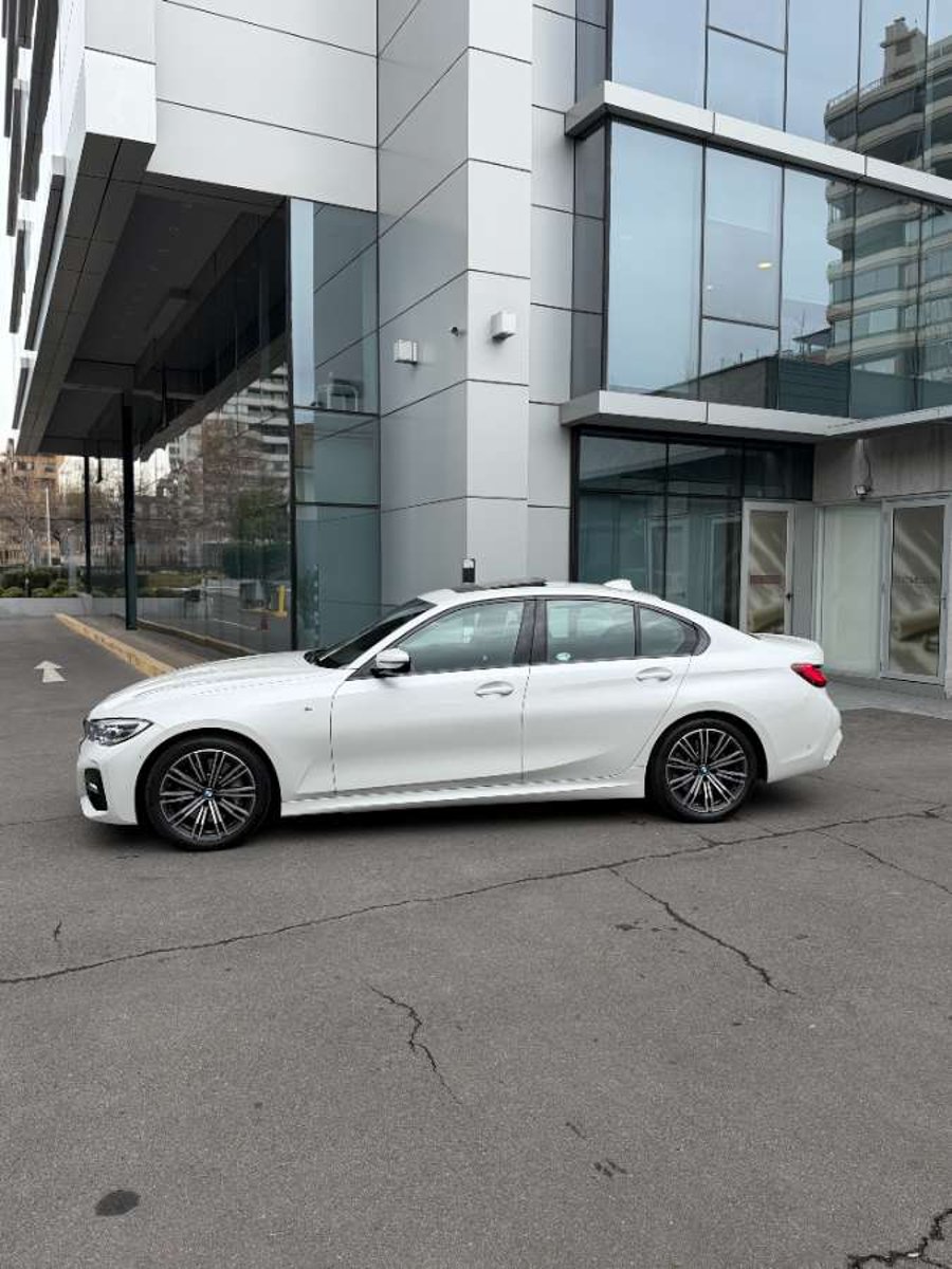 BMW 330I LOOK M 2022 - Imagen 4 de 20