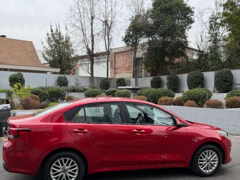Kia RIO 4 LX AC ABS 2021 - Imagen 8 de 20