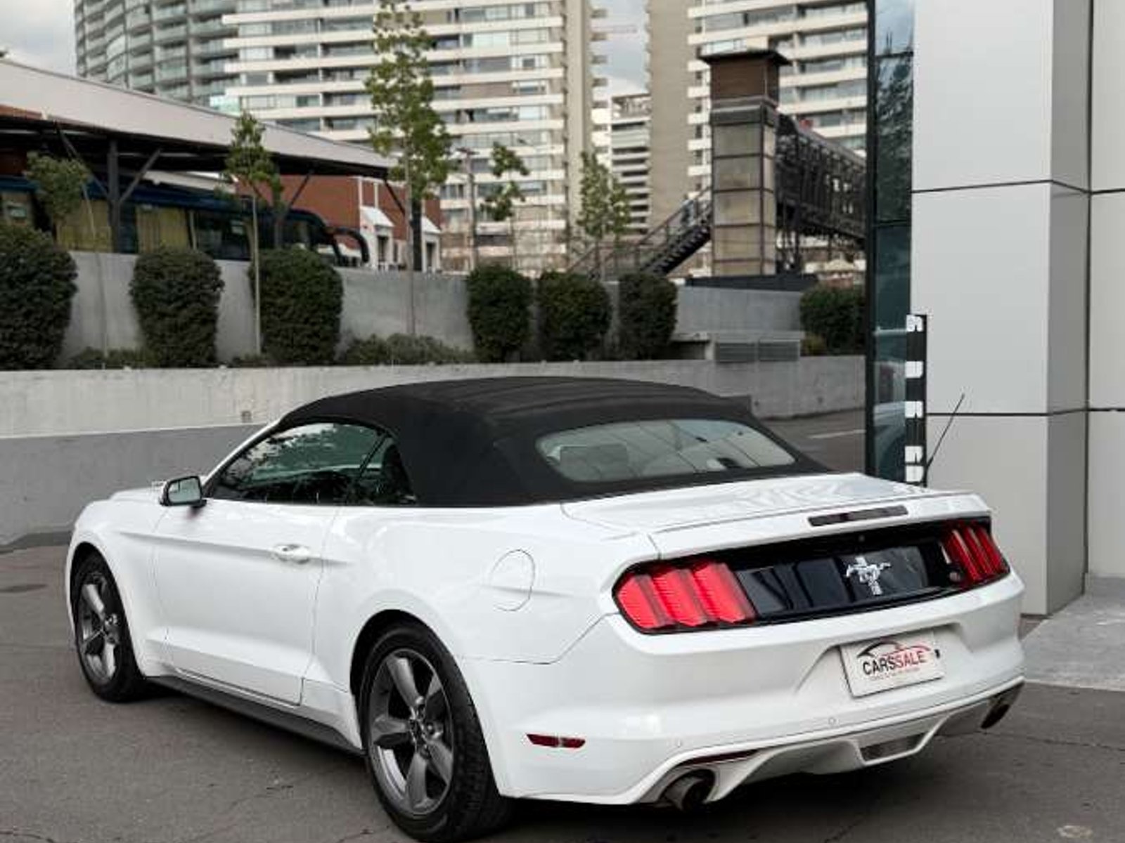 Ford MUSTANG 3,7 CABRIOT 2016 - Foto 5 de 20