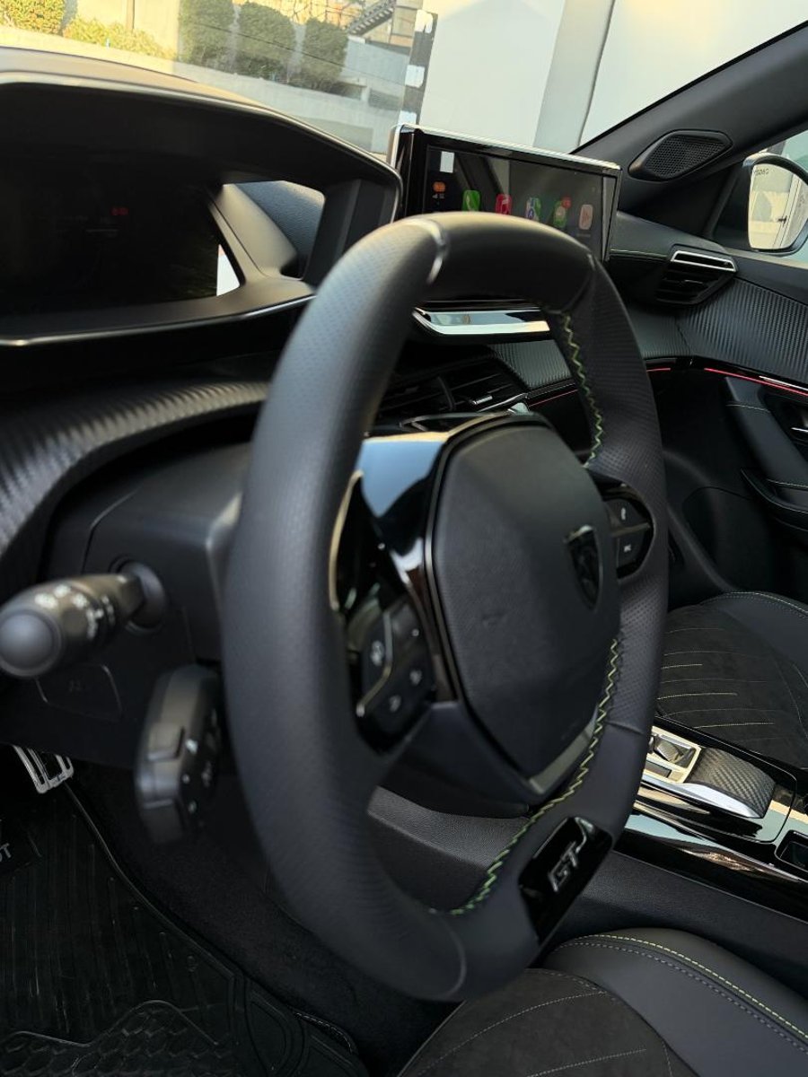 Peugeot 2008 GT 1.2 GT HIBRIDO 2026 - Imagen 14 de 20