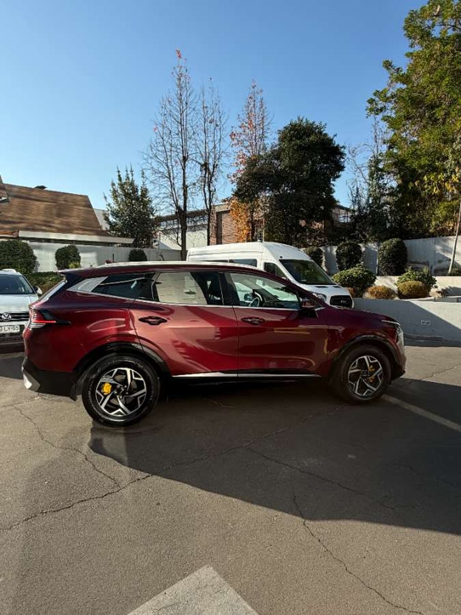 Kia SPORTAGE 2022 - Imagen 8 de 20