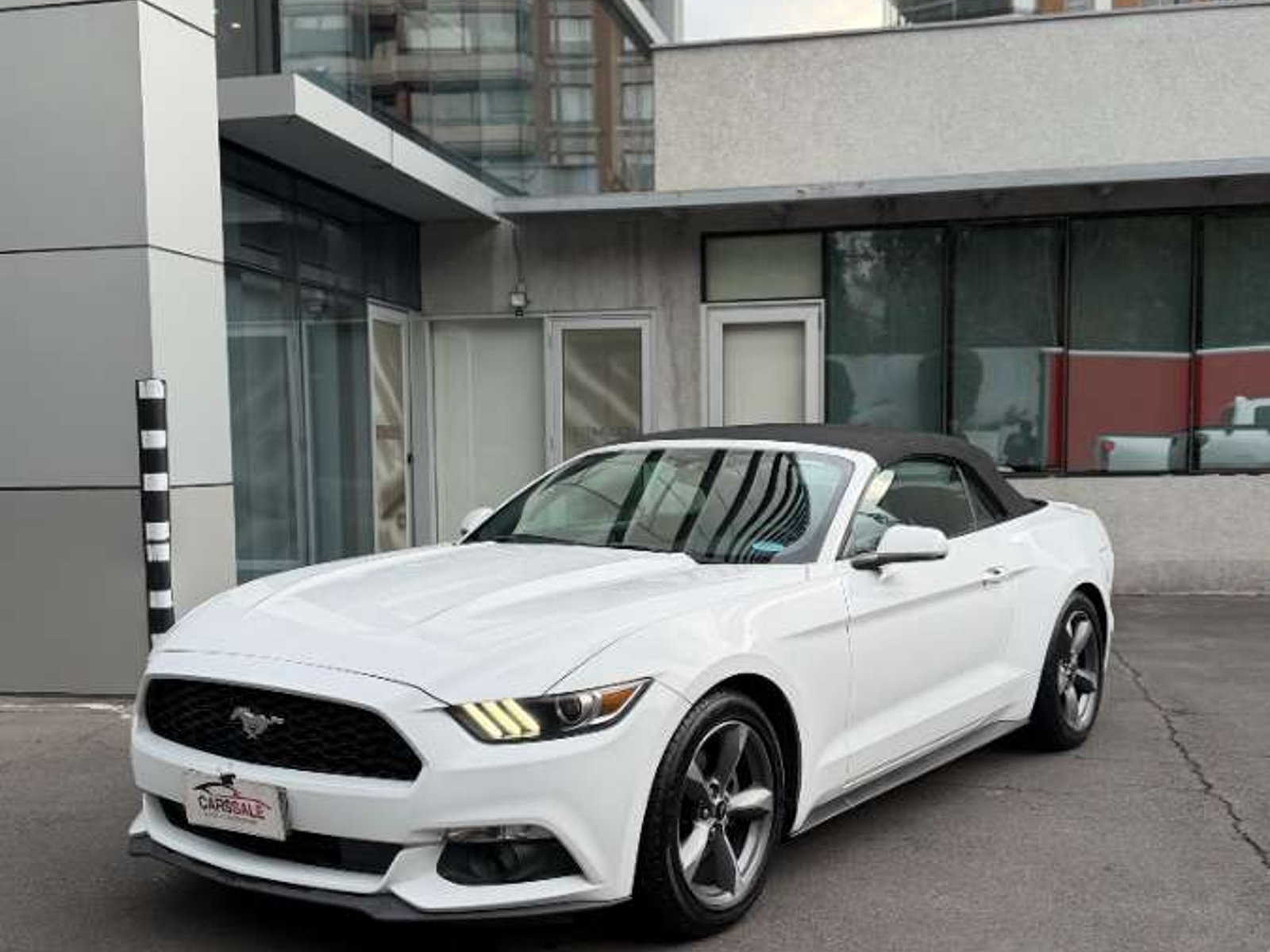 Ford MUSTANG 3,7 CABRIOT 2016 - Foto 3 de 20
