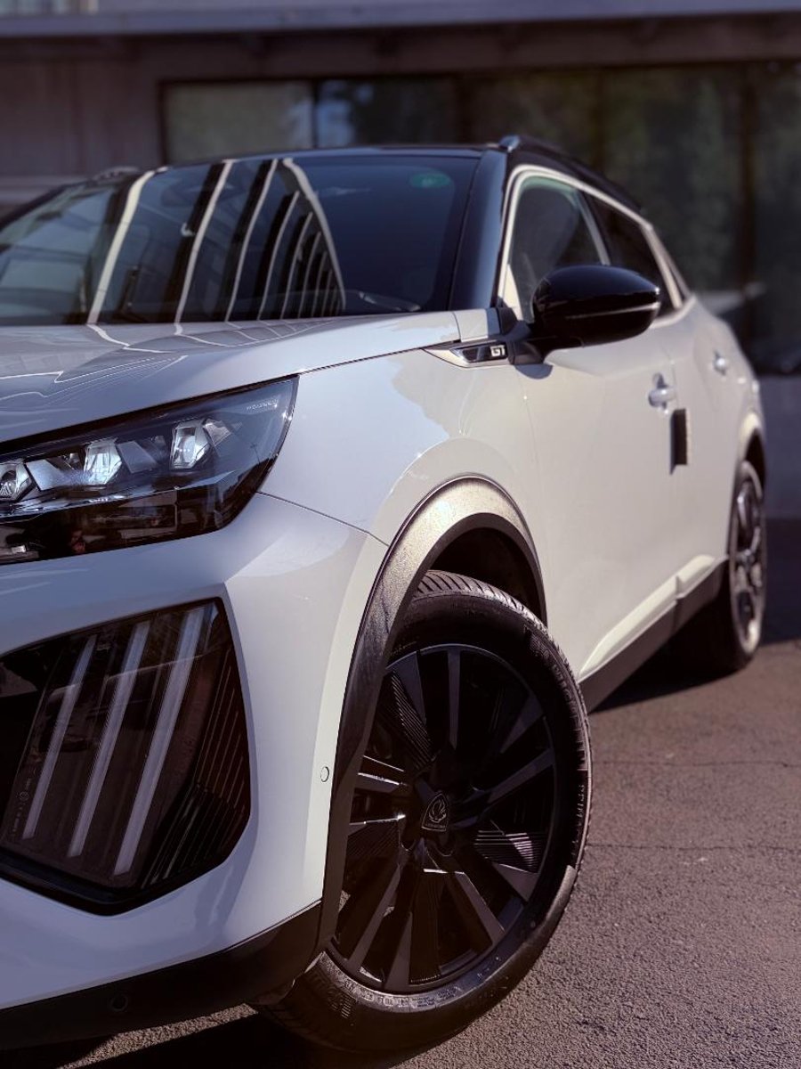 Peugeot 2008 GT 1.2 GT HIBRIDO 2026 - Imagen 9 de 20