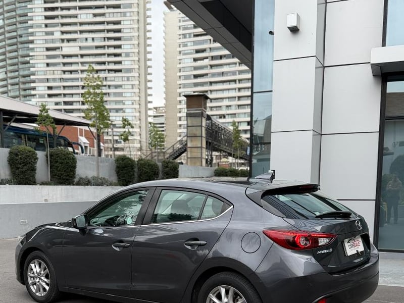 Mazda 3 2016 - Imagen 5 de 20
