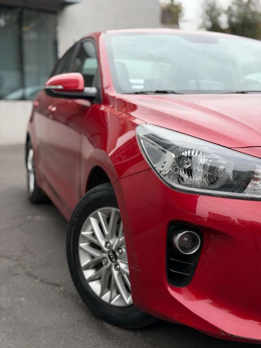 Kia RIO 4 LX AC ABS 2021 - Imagen 10 de 20