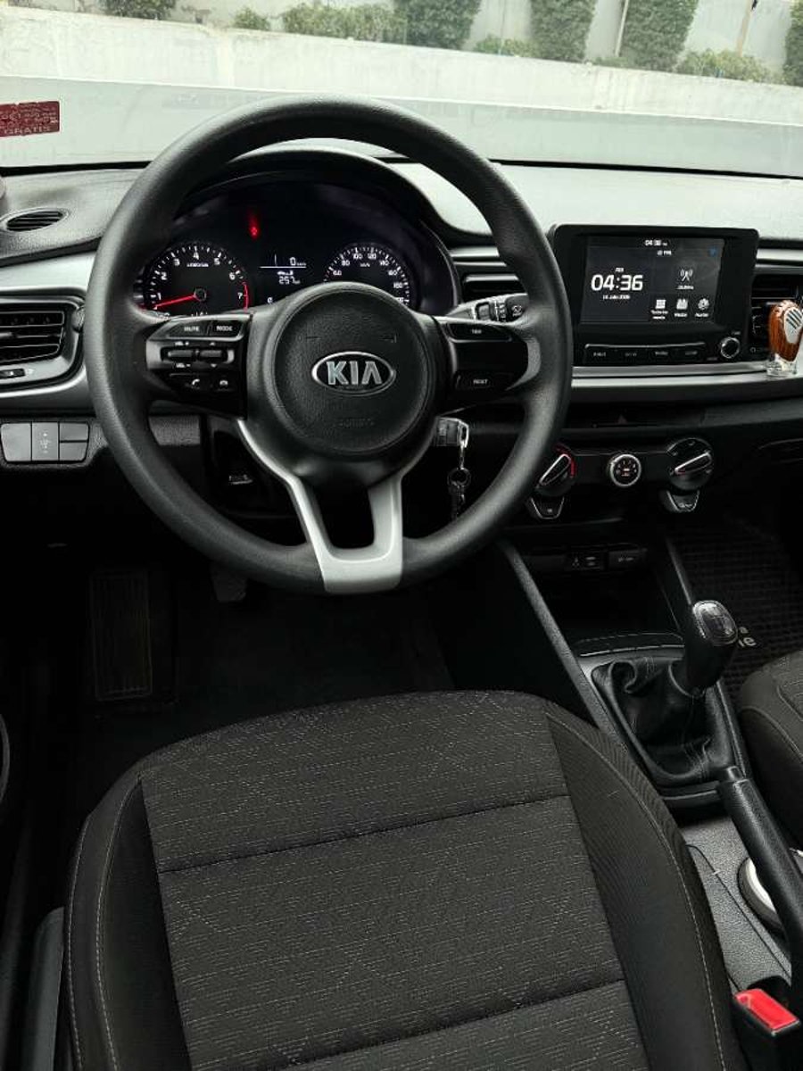 Kia RIO 4 LX AC ABS 2021 - Imagen 18 de 20