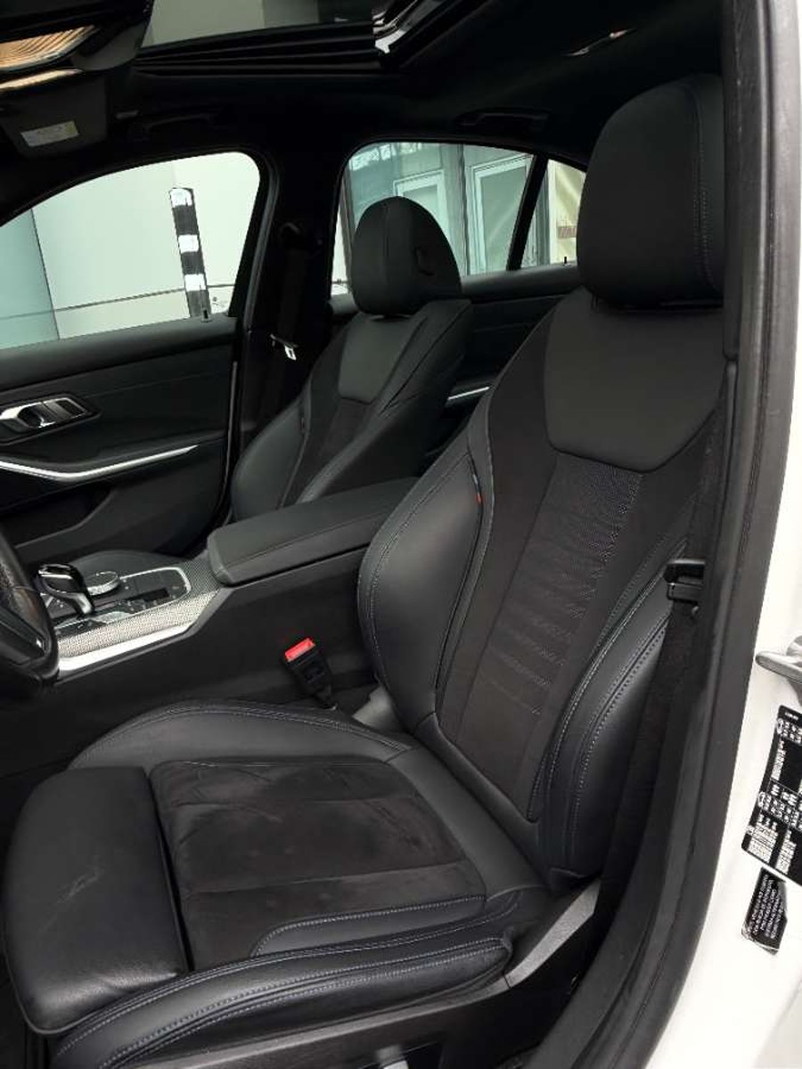 BMW 330I LOOK M 2022 - Imagen 16 de 20