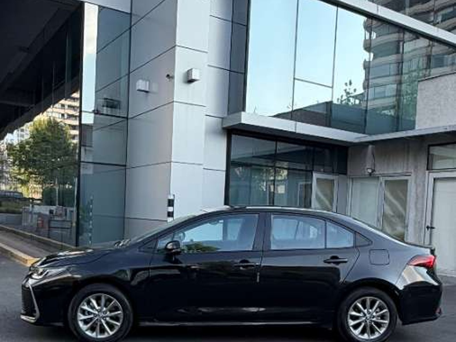 Toyota COROLLA XEI 2.0 MT 2022 - Foto 4 de 20