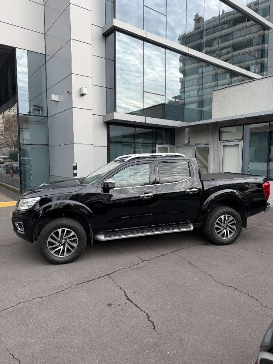 Nissan NP300 LE 2.3 4X4 MT 2016 - Imagen 4 de 20