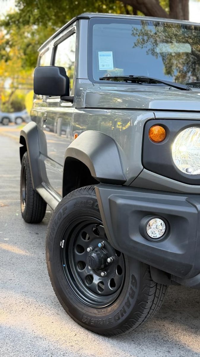 Suzuki JIMNY GL 1.5 MT 2025 - Imagen 12 de 20