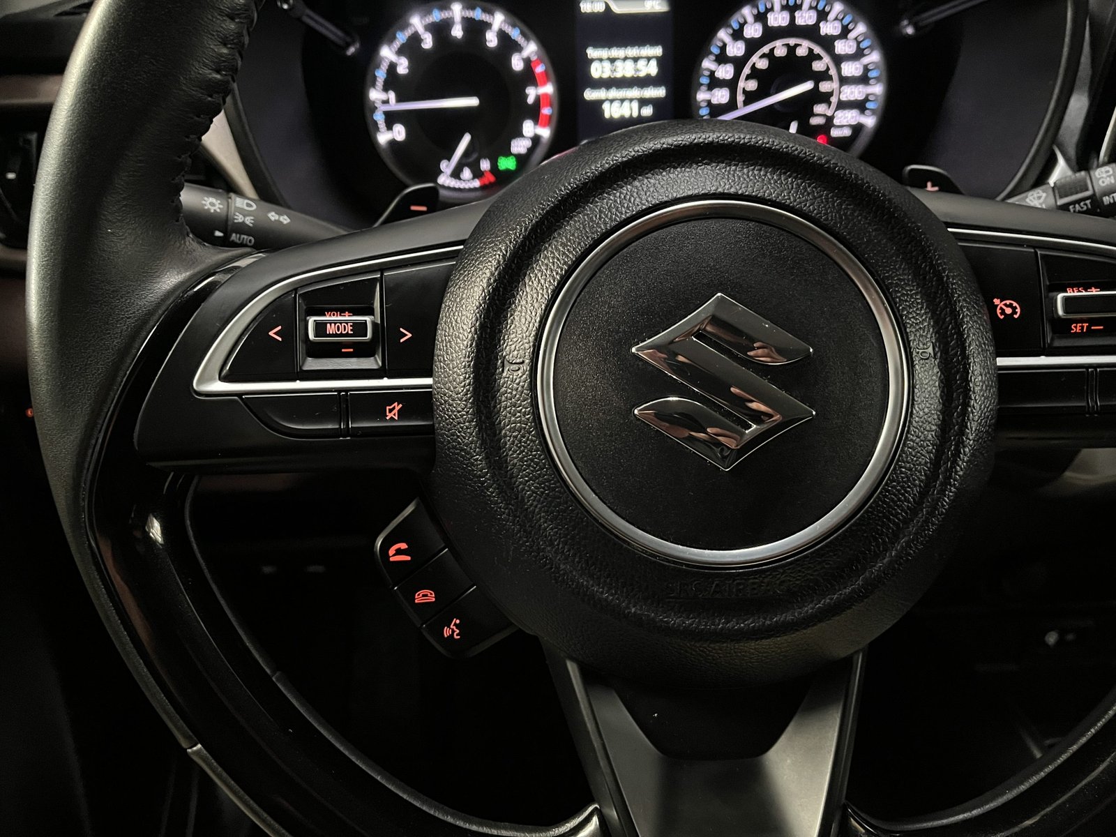 Suzuki FRONX GLX HB 1.5 AUT 2024 - Imagen 15 de 19