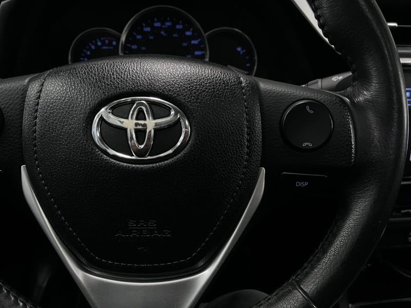 Toyota COROLLA 1.8 CVT LE 2018 - Imagen 17 de 18