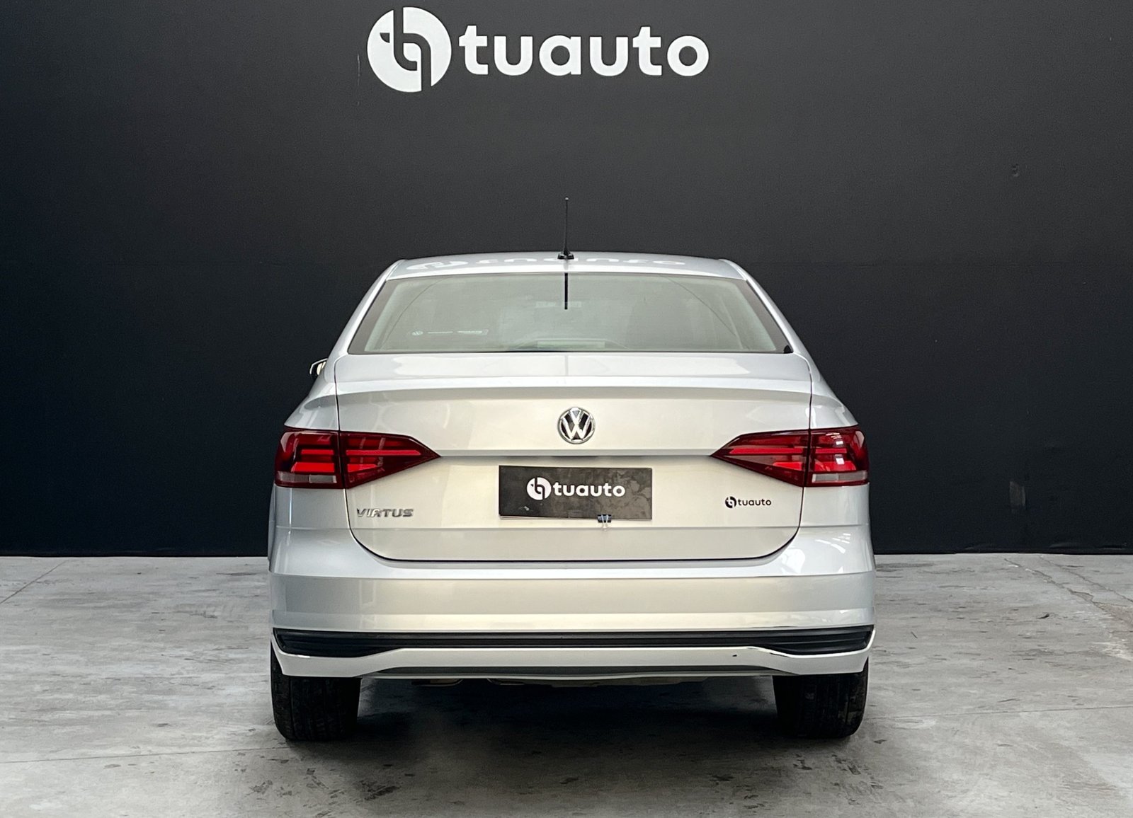 VOLKSWAGEN VIRTUS 1.6 TRENDLINE MT 2023 - Foto 5 de 20
