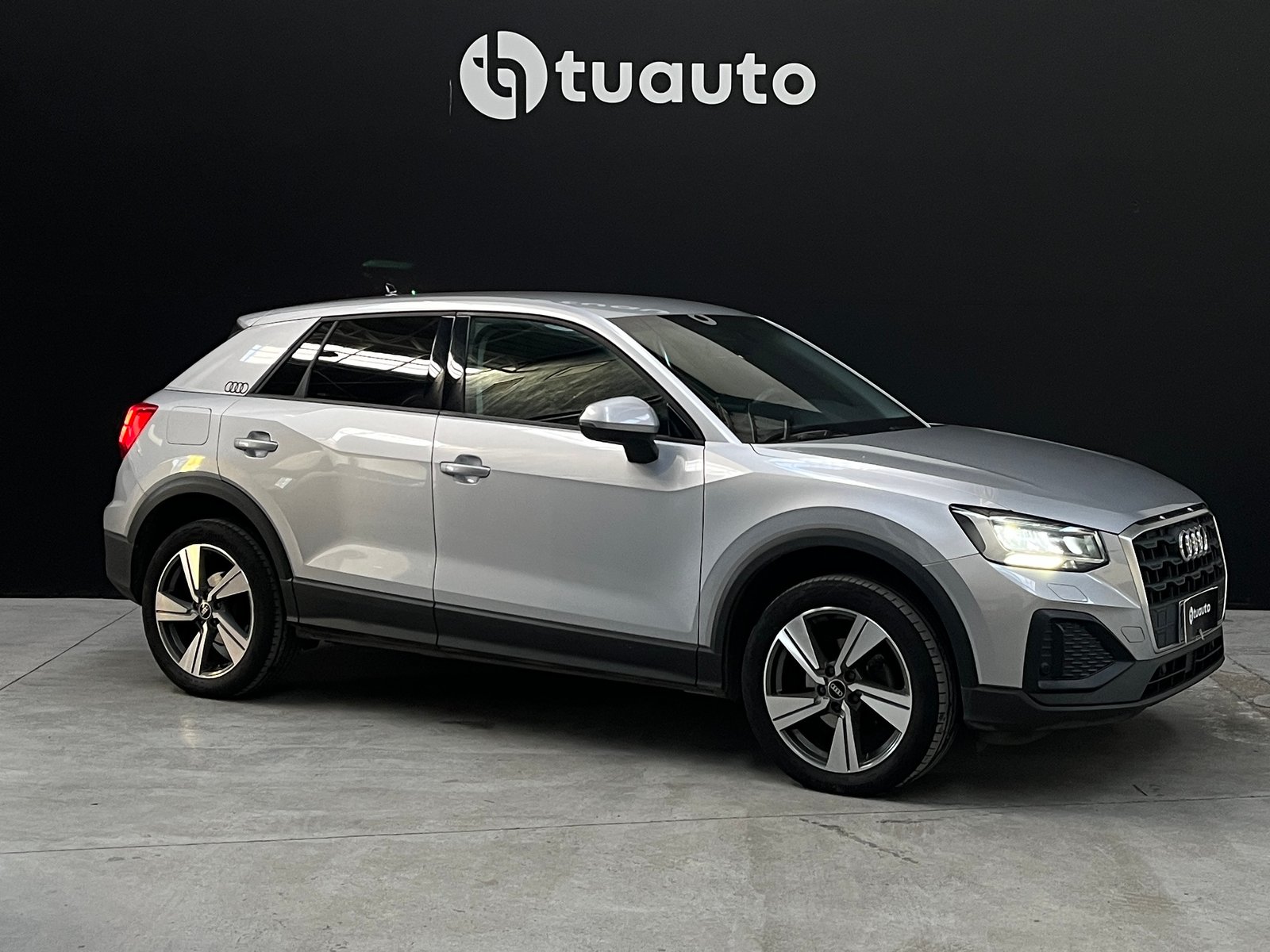 Audi Q2 35 TFSI 1.4 AUT 2022 - Foto 2 de 20