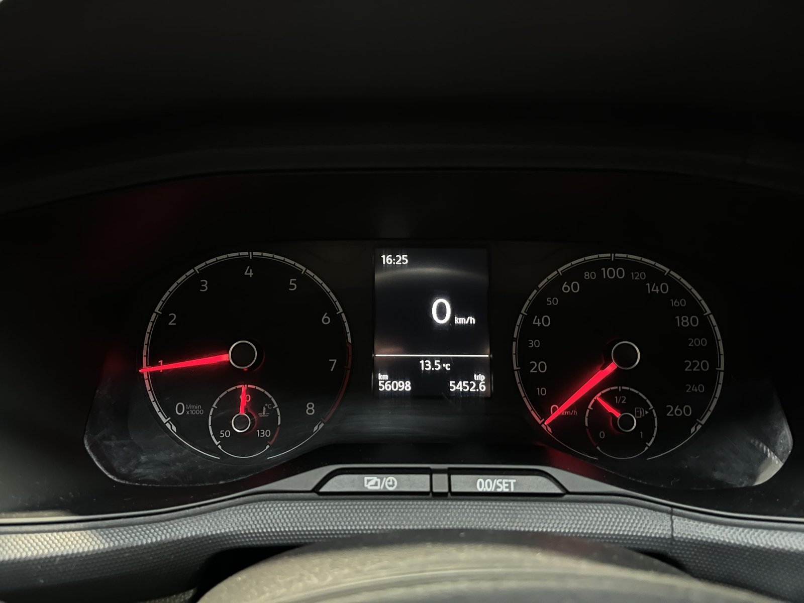 Volkswagen T-CROSS TRENDLINE 1.6 2020 - Imagen 13 de 19