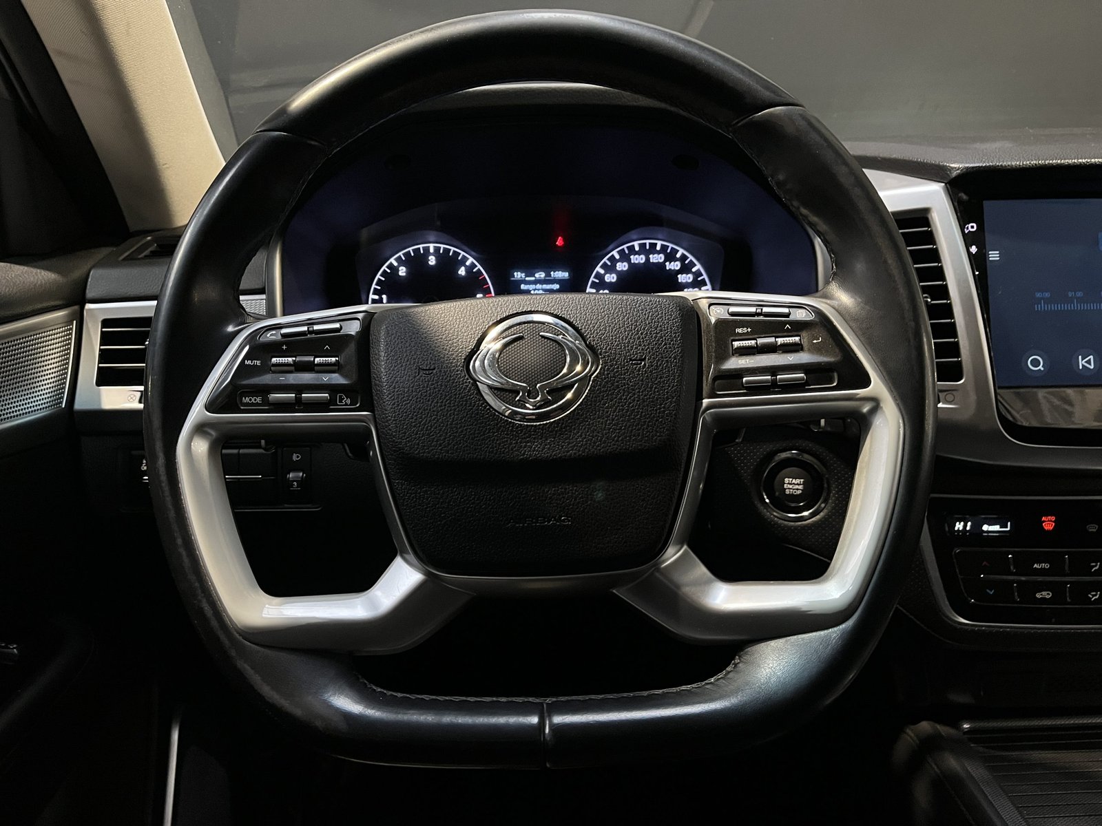 SsangYong REXTON LIMITED 4X4 2.2 AT 2021 - Imagen 17 de 19