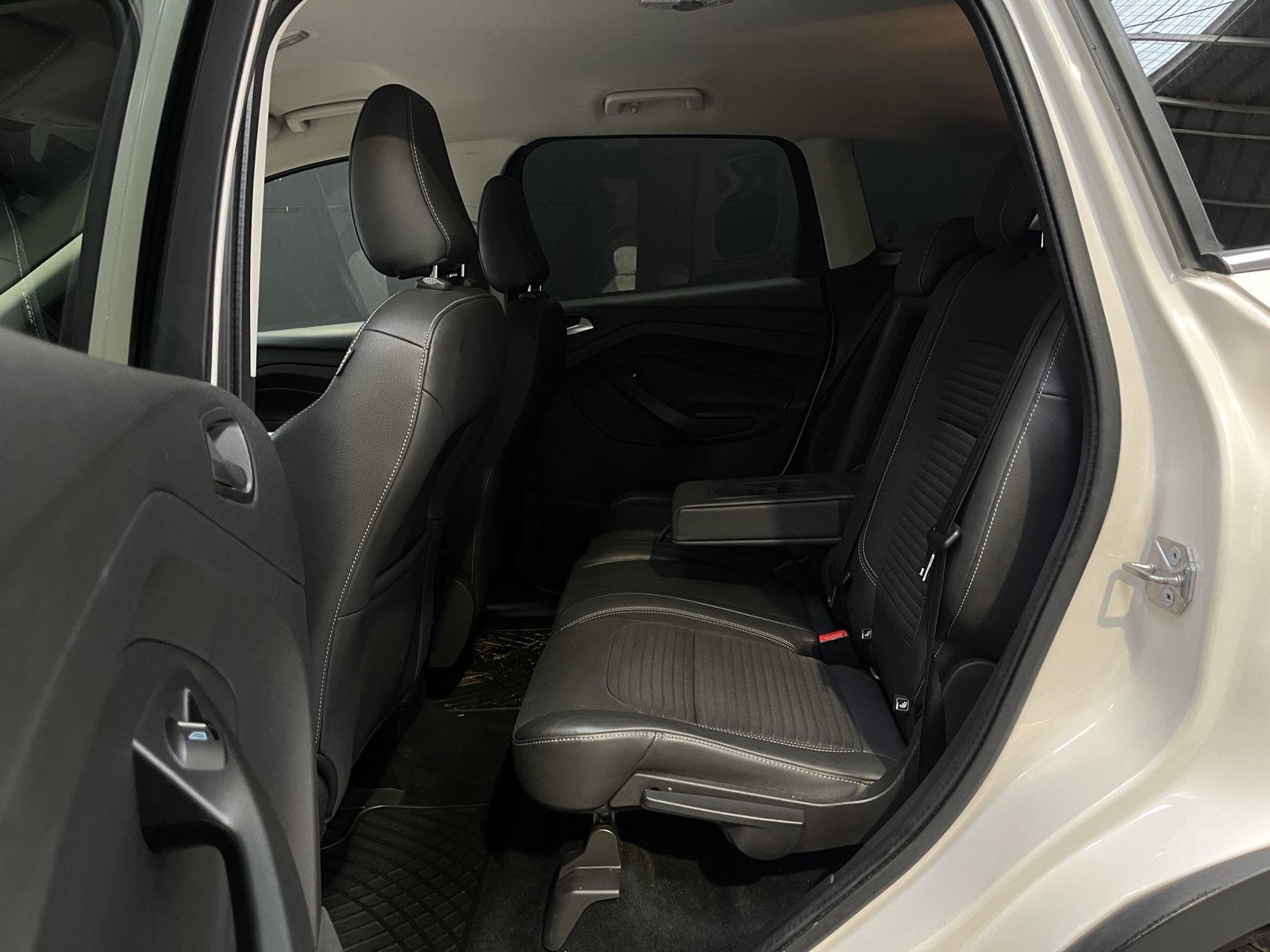 Ford ESCAPE 2.5 AUT 2020 - Imagen 15 de 19