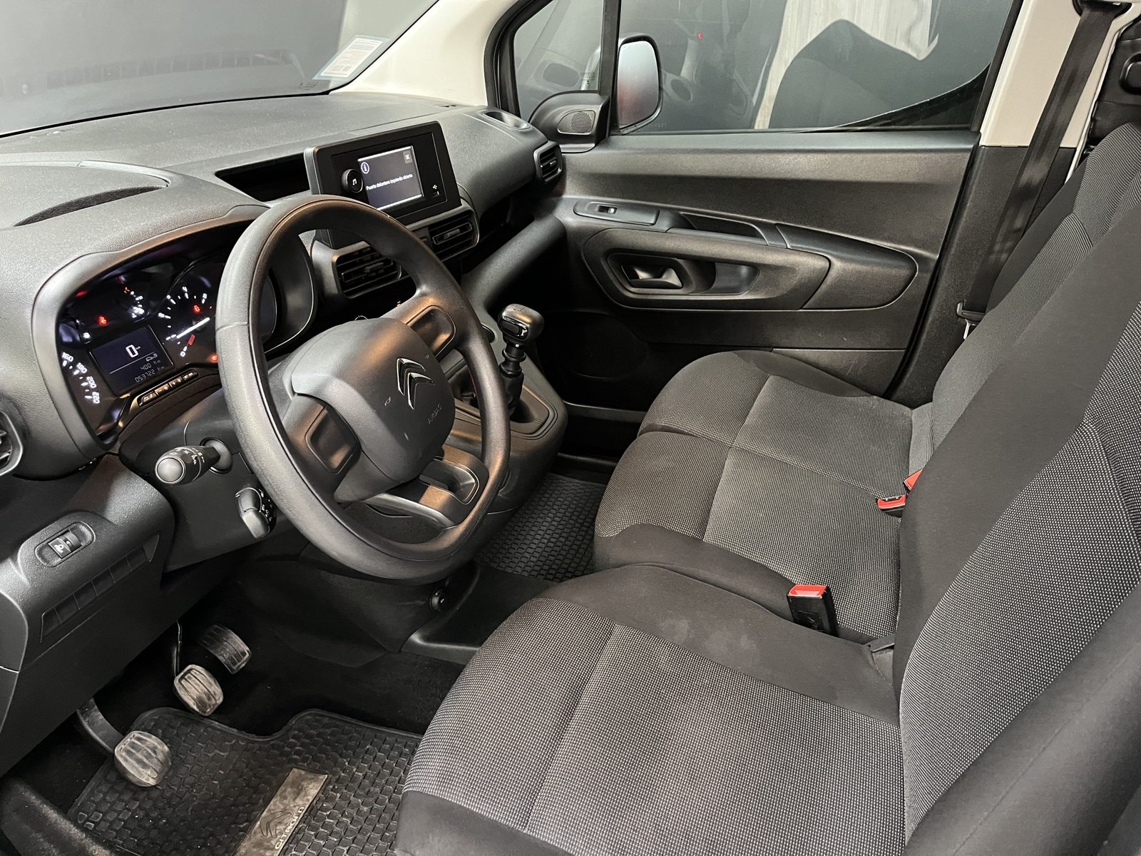 Citroën CITROEN BERLINGO 1.5 HDI MT 2025 - Imagen 10 de 14