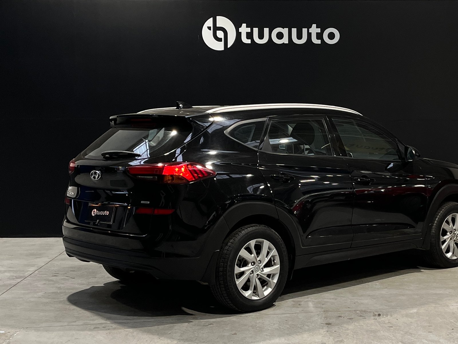Hyundai TUCSON TL 4X4 2.0 PLUS 2019 - Foto 4 de 18