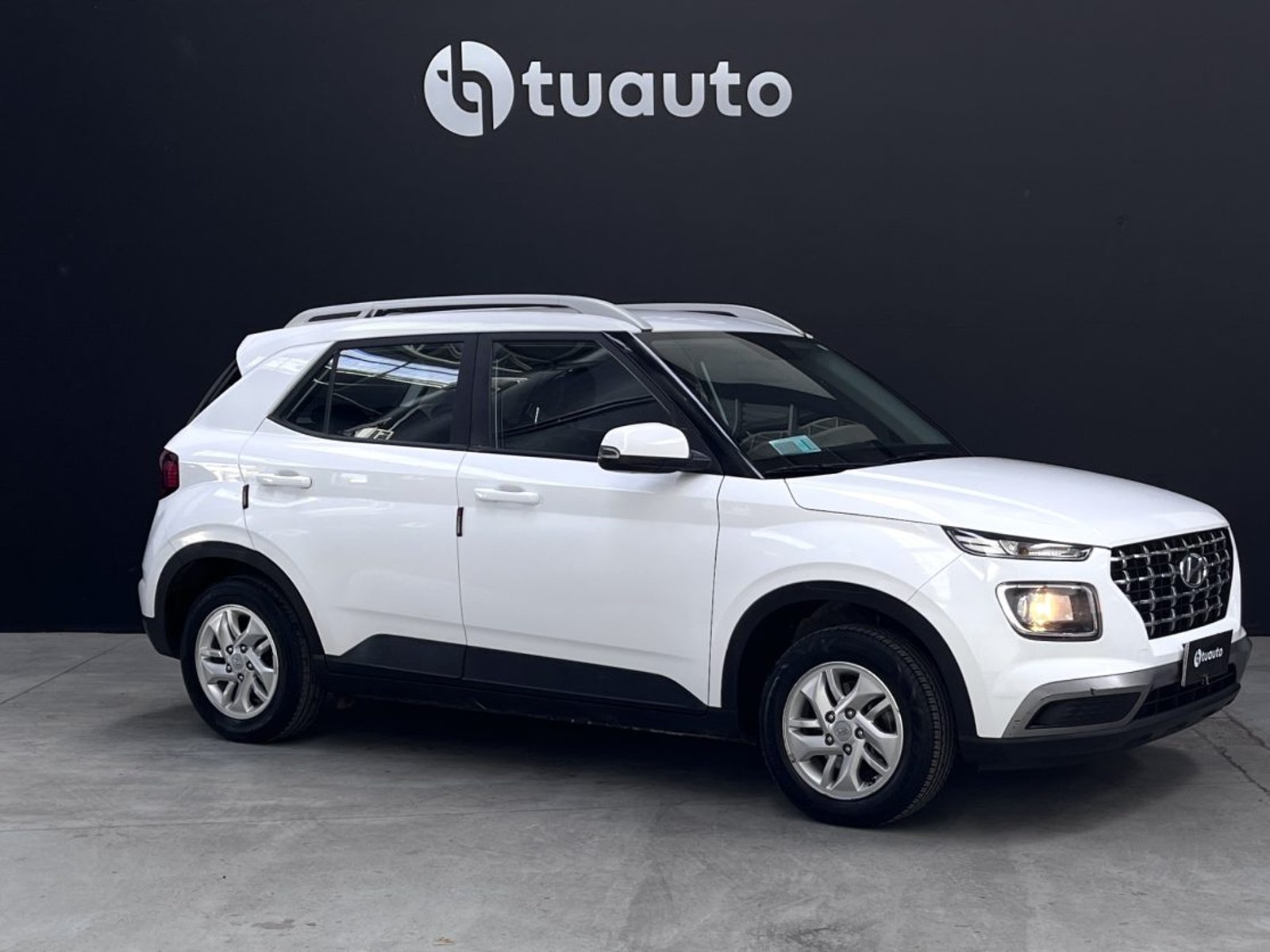 Hyundai VENUE QX VALUE MT 1.6 2023 - Foto 2 de 17