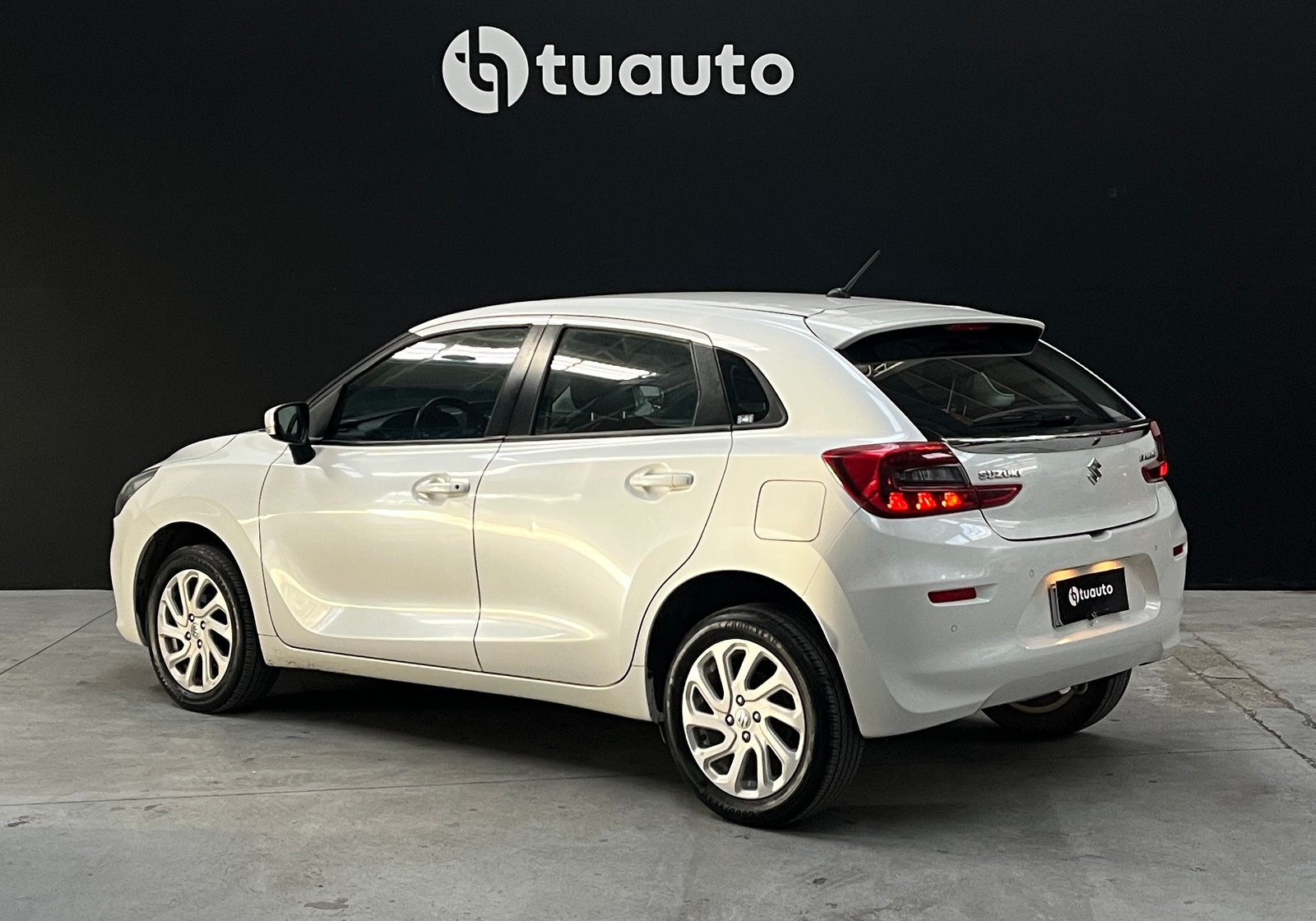 Suzuki BALENO GLS MT 1.5 2024 - Imagen 6 de 18