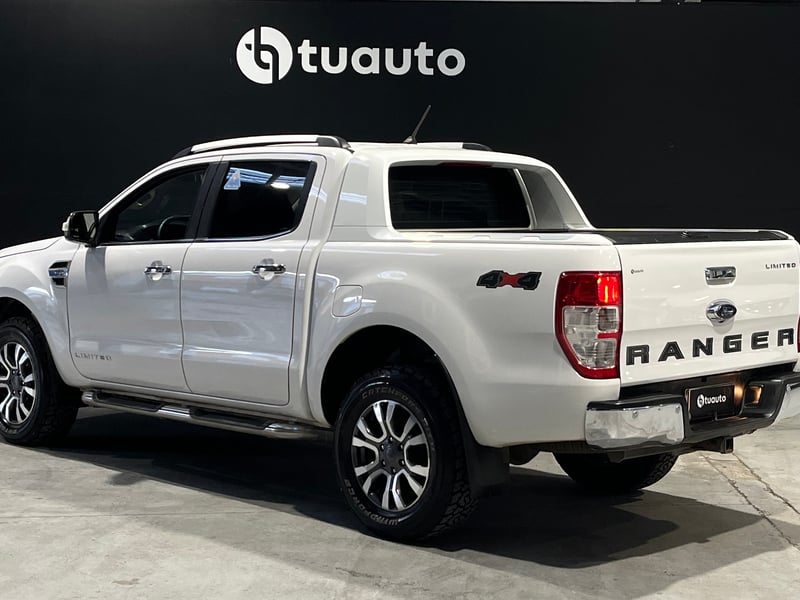 Ford RANGER LIMITED DCAB 4X4 3.2 AUT 2022 - Imagen 6 de 19