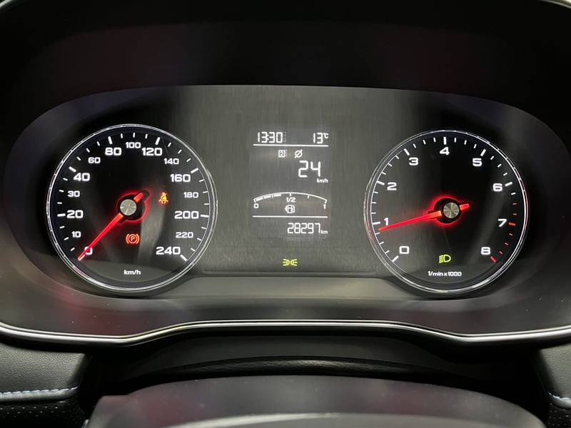 MG RX-5 MT COM 1.5 2024 - Imagen 9 de 16